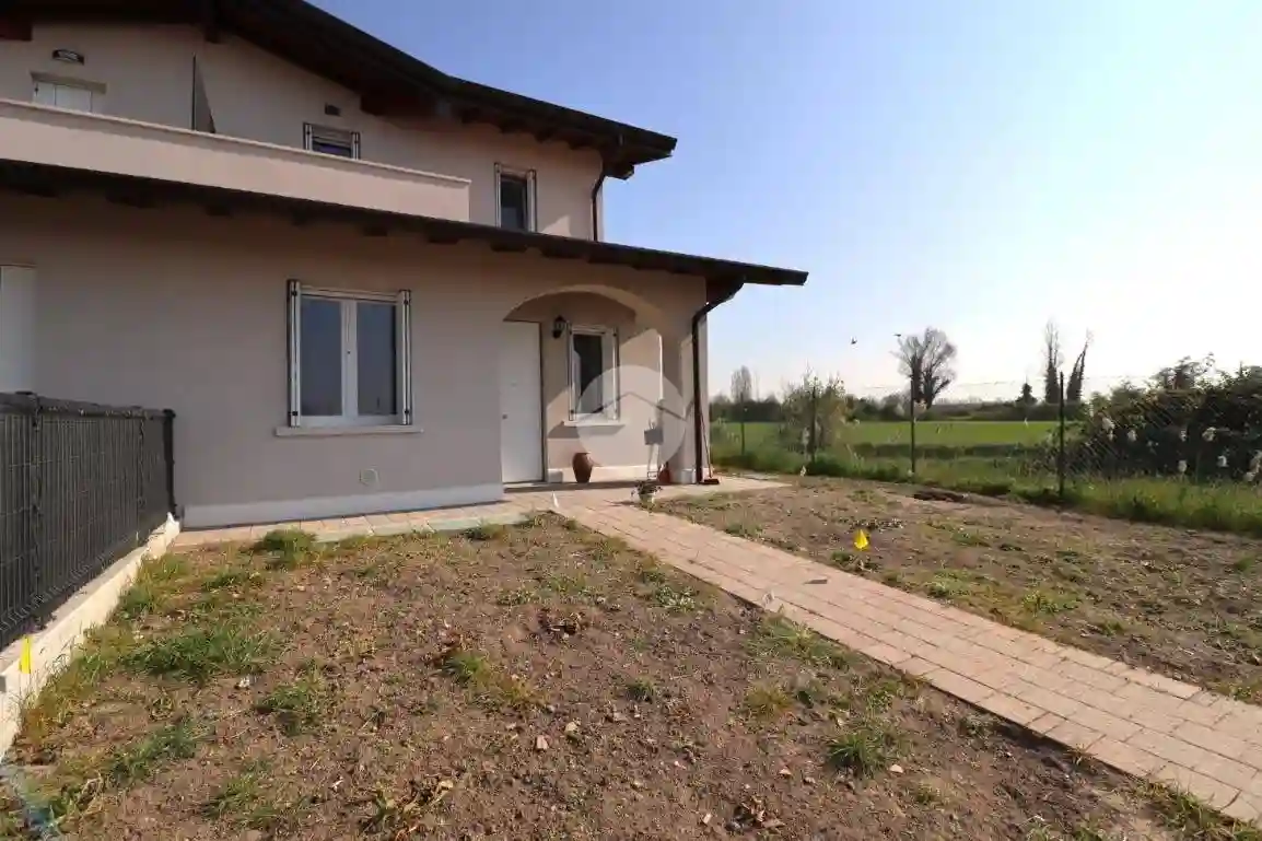 Villetta a schiera - foto 2