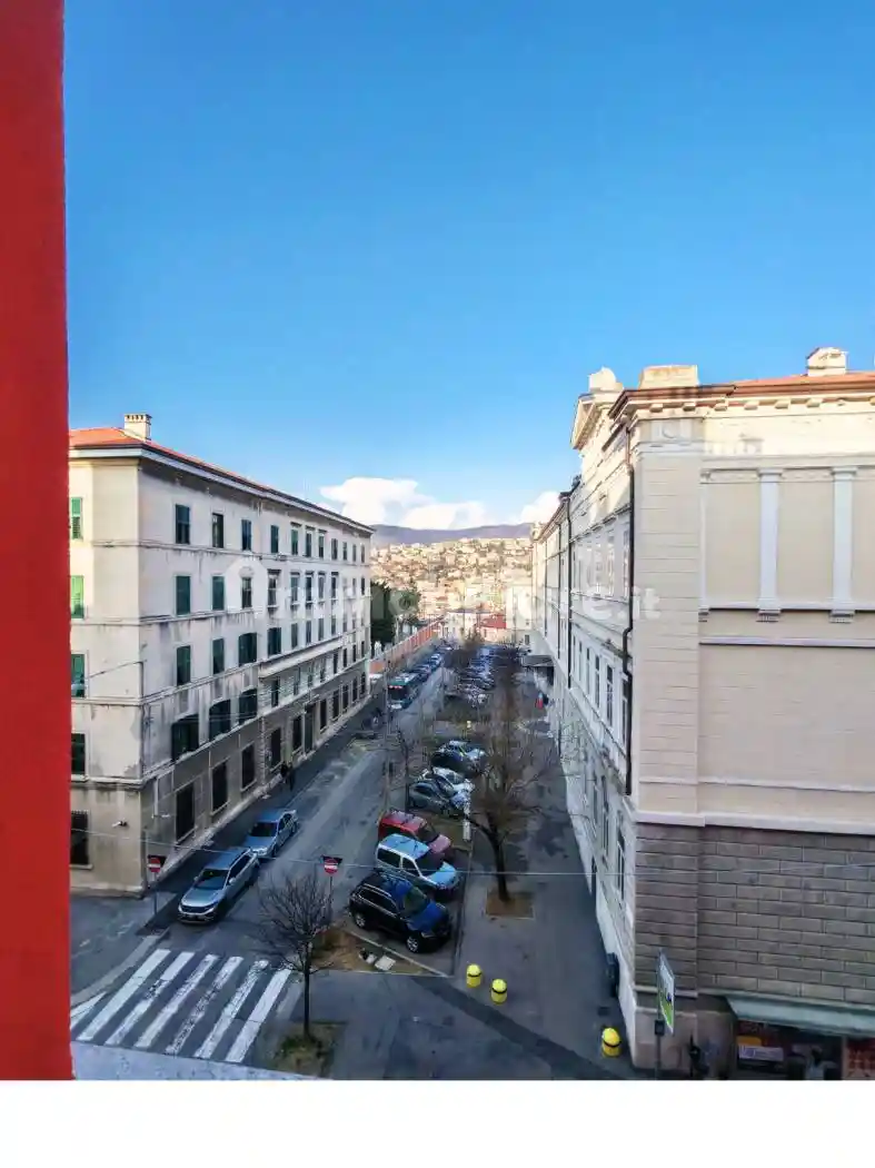 Appartamento in vendita a Trieste