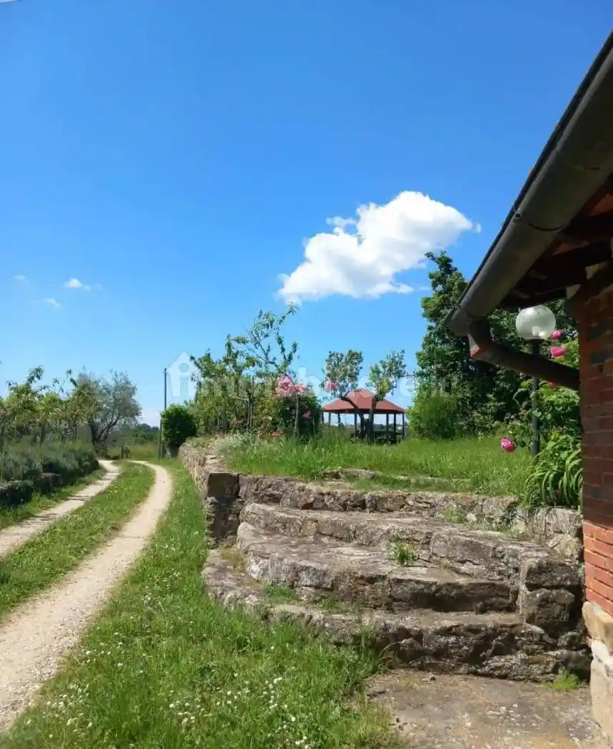 Rustico - Casale in vendita a Castelfranco Piandisco