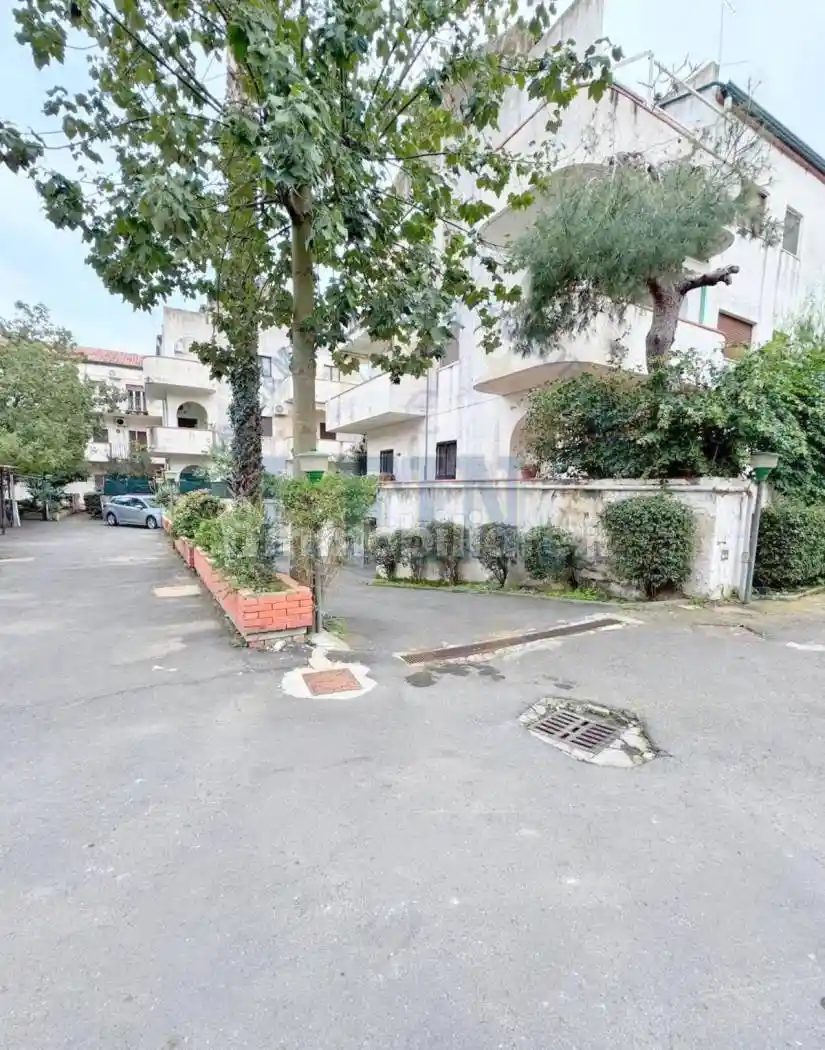 Appartamento in vendita a Aci Castello