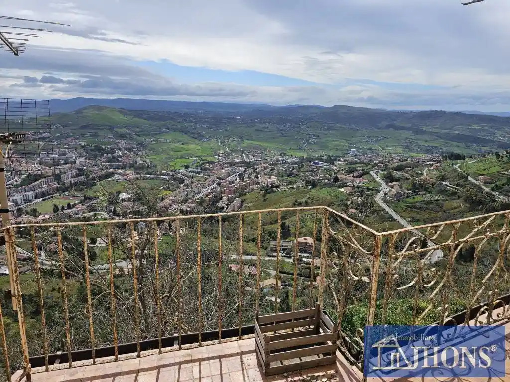 Casa indipendente in vendita a Enna