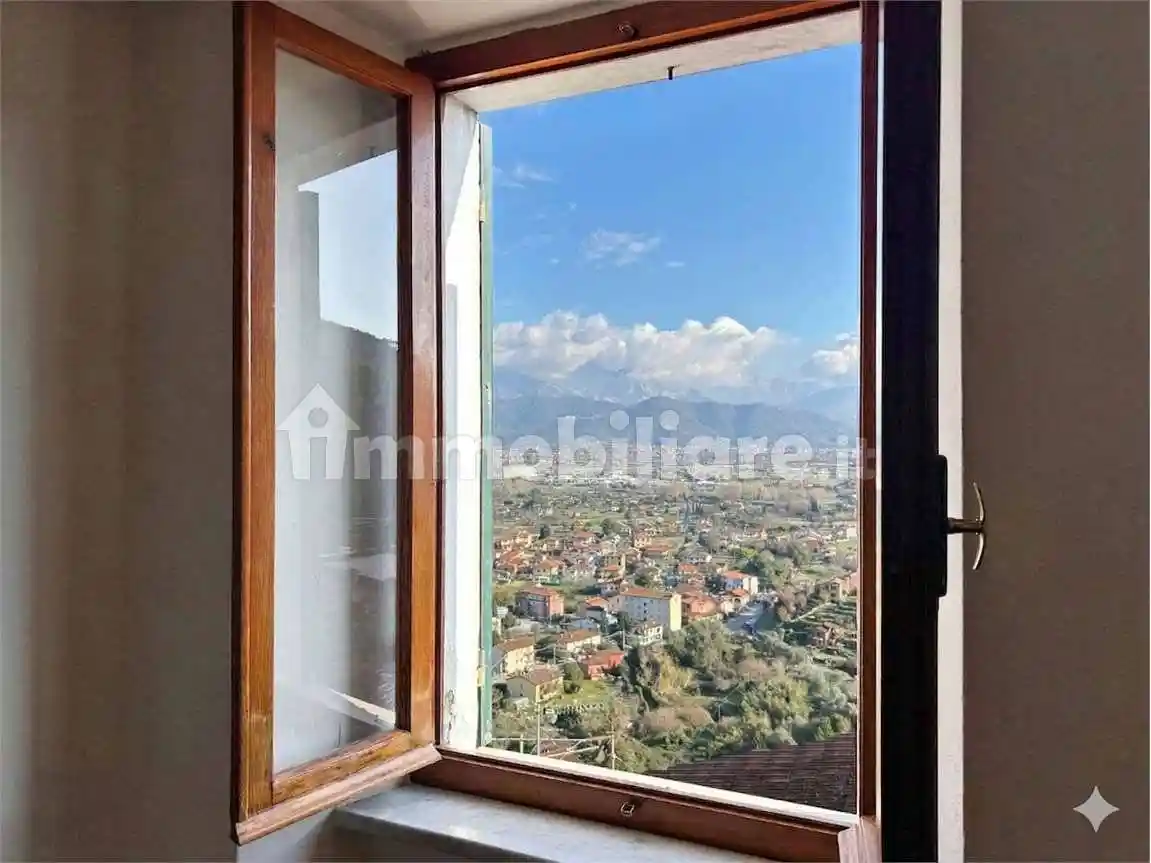 Casa indipendente in vendita a Ameglia