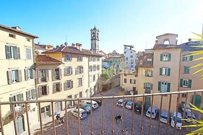 Appartamento in vendita a Bergamo