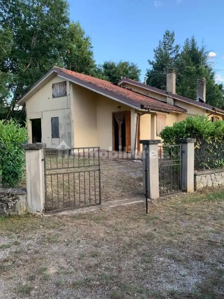 Villa in vendita a Pratovecchio e Stia