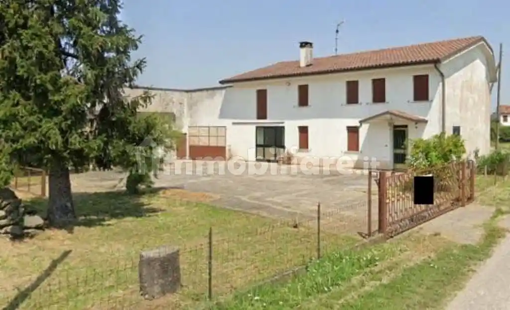 Appartamento in vendita a Urbana