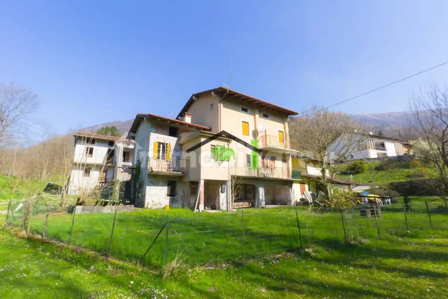 Villa in vendita a Meduno