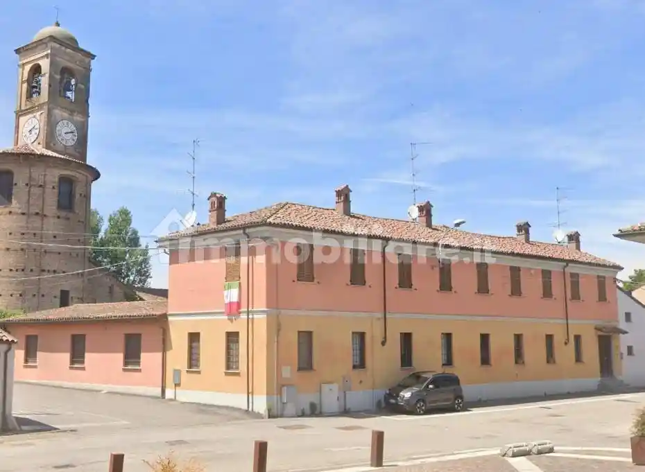 Appartamento in vendita a Gambarana