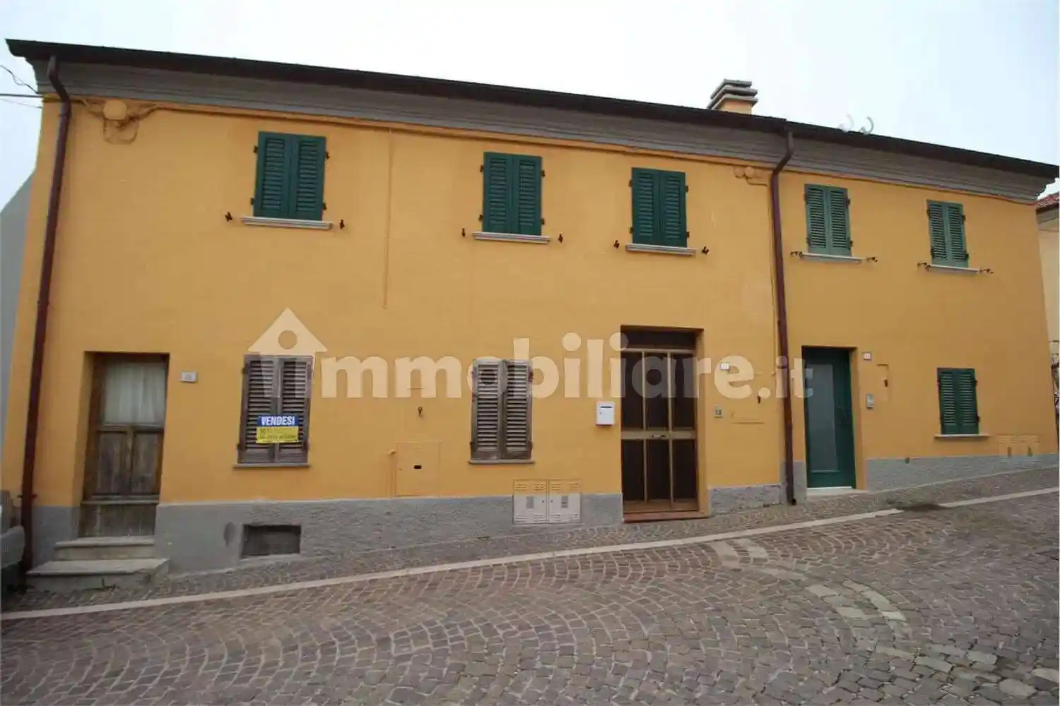 Appartamento in vendita a Montecalvo in Foglia