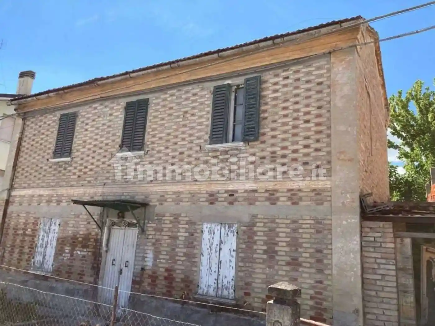 Villa in vendita a Vallefoglia