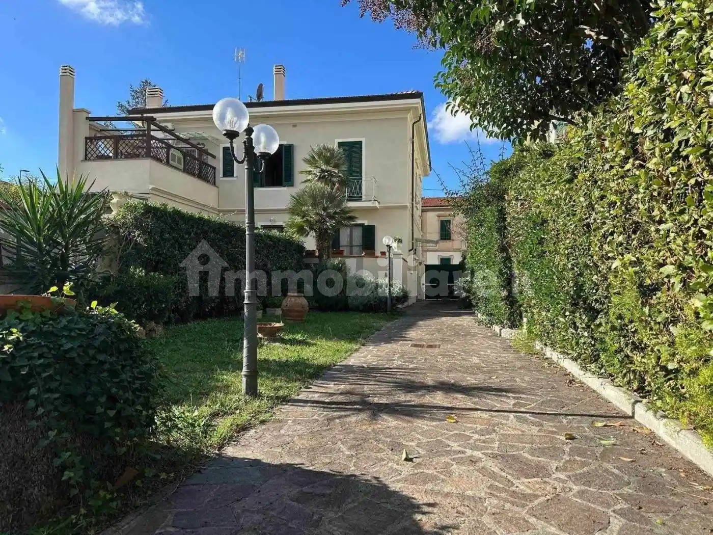 Villa in vendita a Livorno