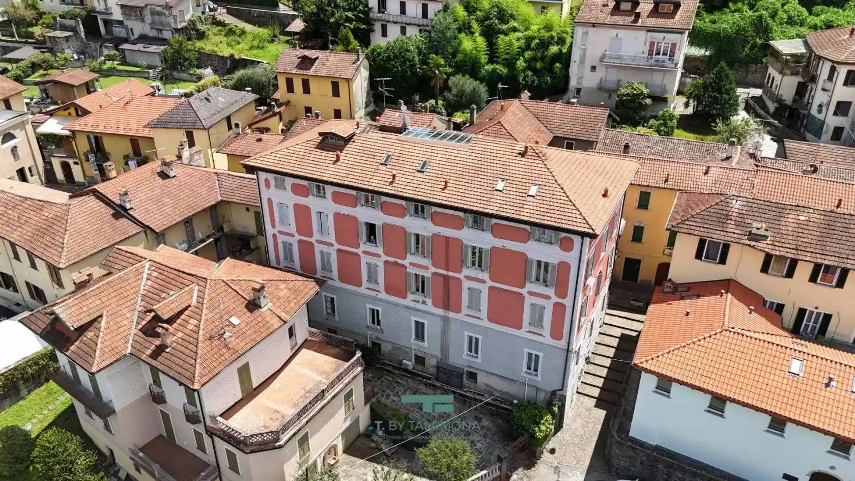 Appartamento in vendita a Porto Valtravaglia