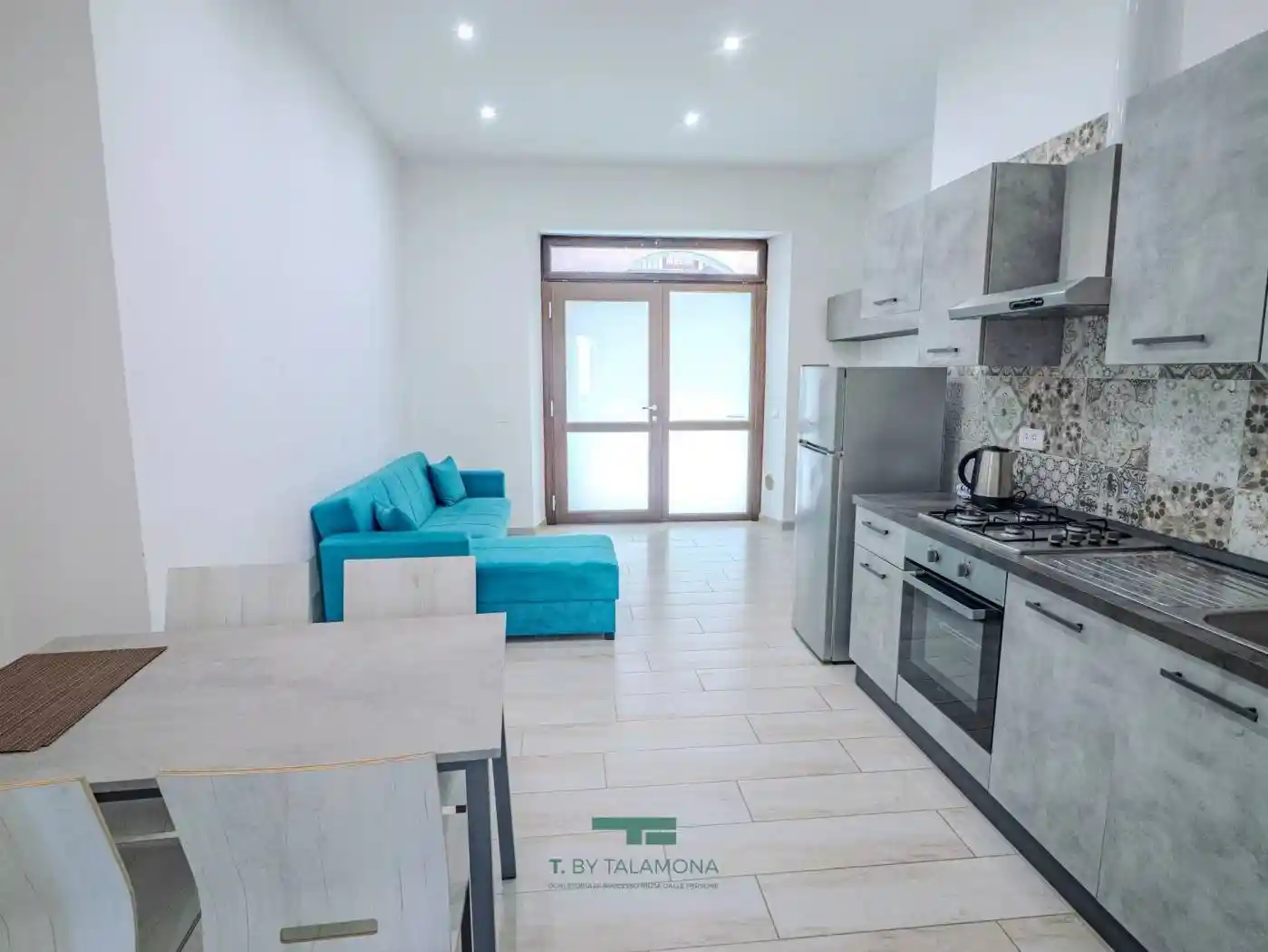 Appartamento in vendita a Porto Valtravaglia