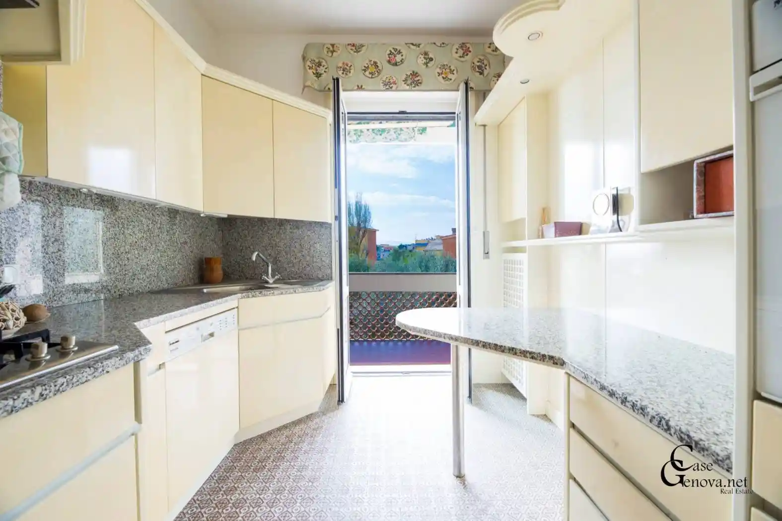 Appartamento in vendita a Genova