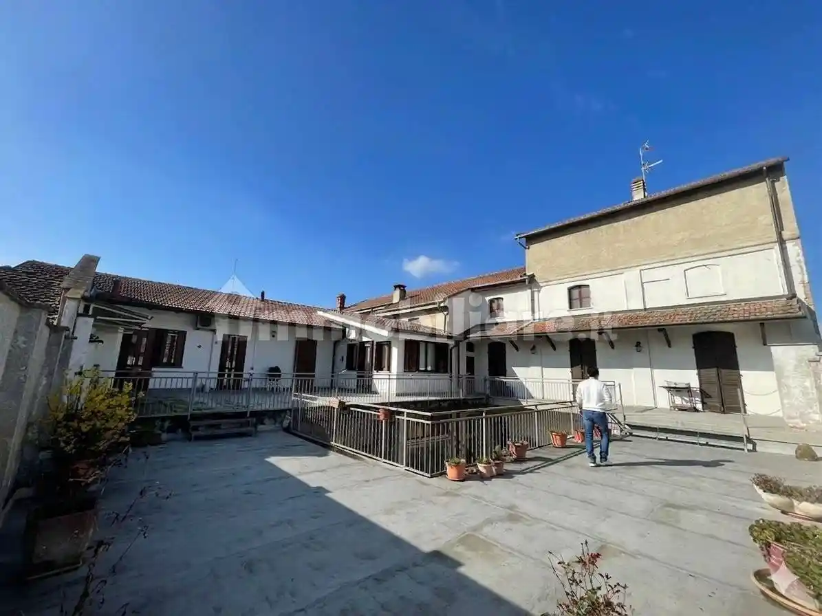 Casa indipendente in vendita a Trino