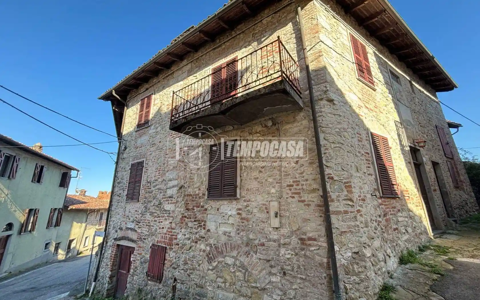Casa indipendente in vendita a Serralunga di Crea