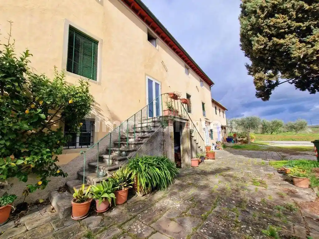 Rustico - Casale in vendita a Capannori