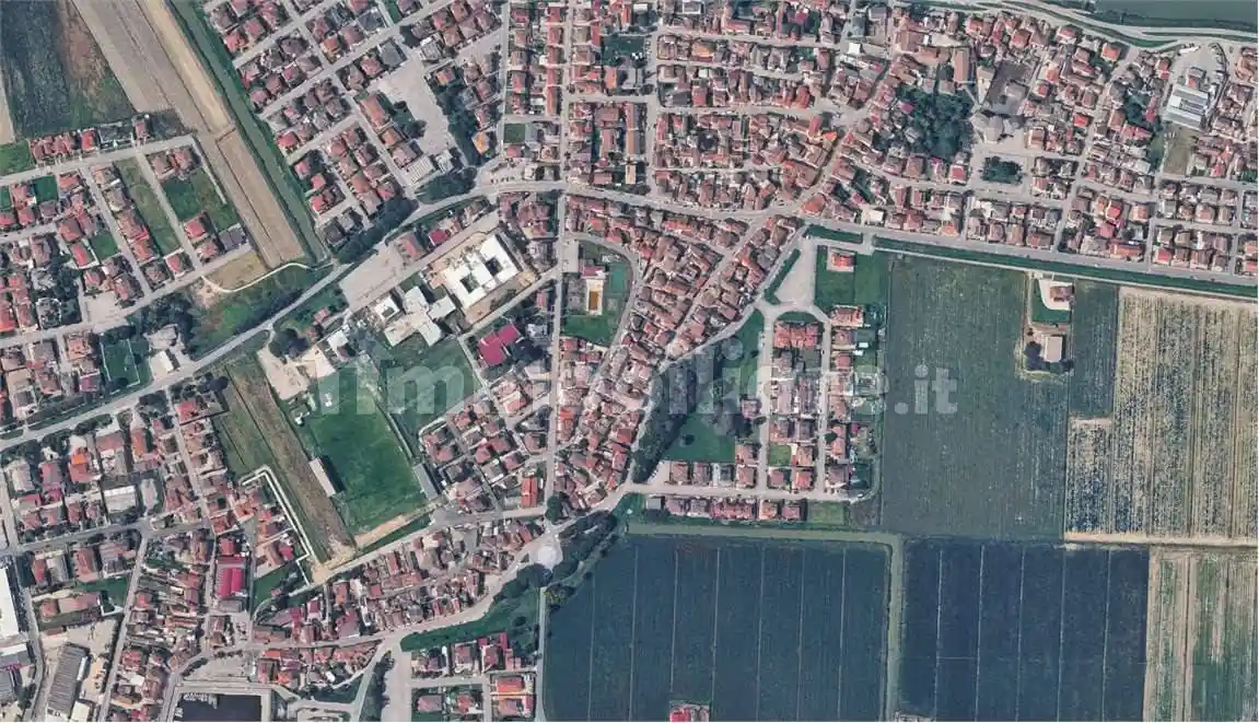 Appartamento in vendita a Goro