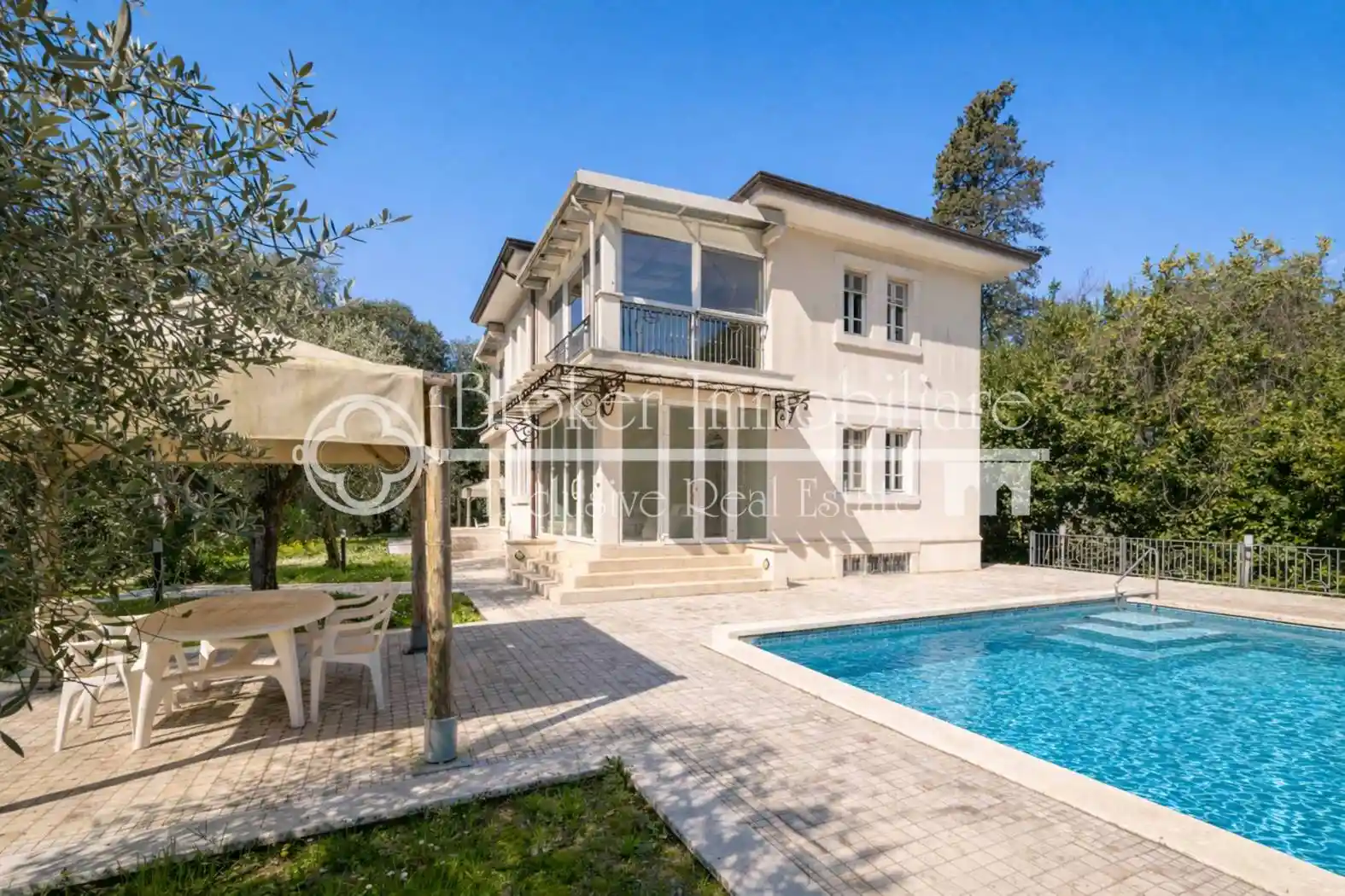 Villa in vendita a Camaiore