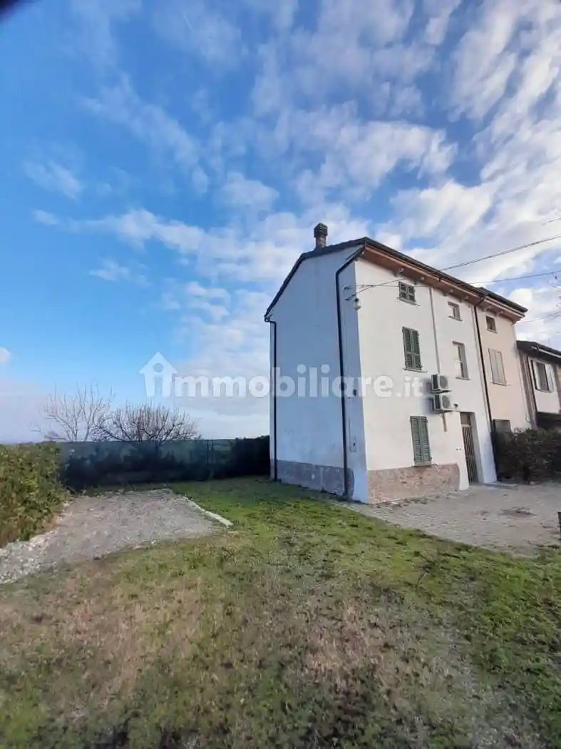 Casa indipendente in vendita a San Giorgio Piacentino