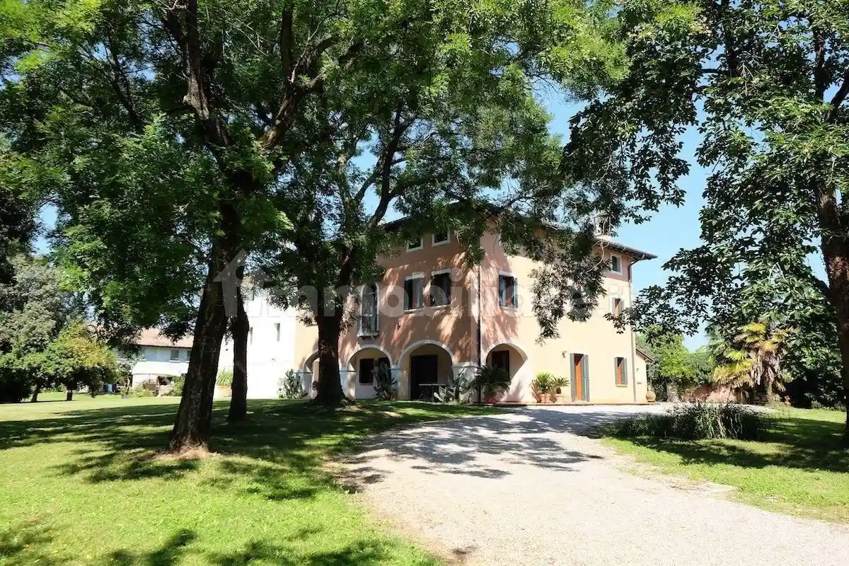 Villa in vendita a Fiume Veneto