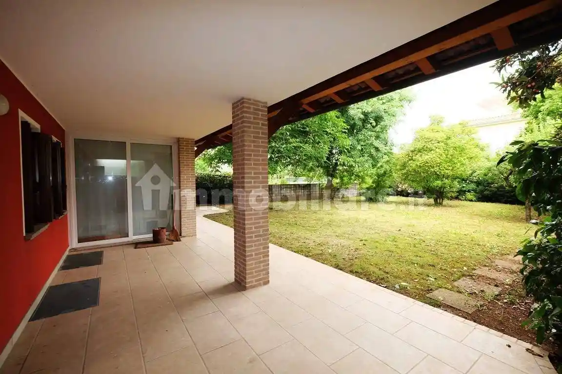Villa in vendita a Cordenons