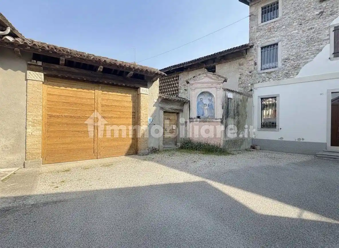 Rustico - Casale in vendita a Udine