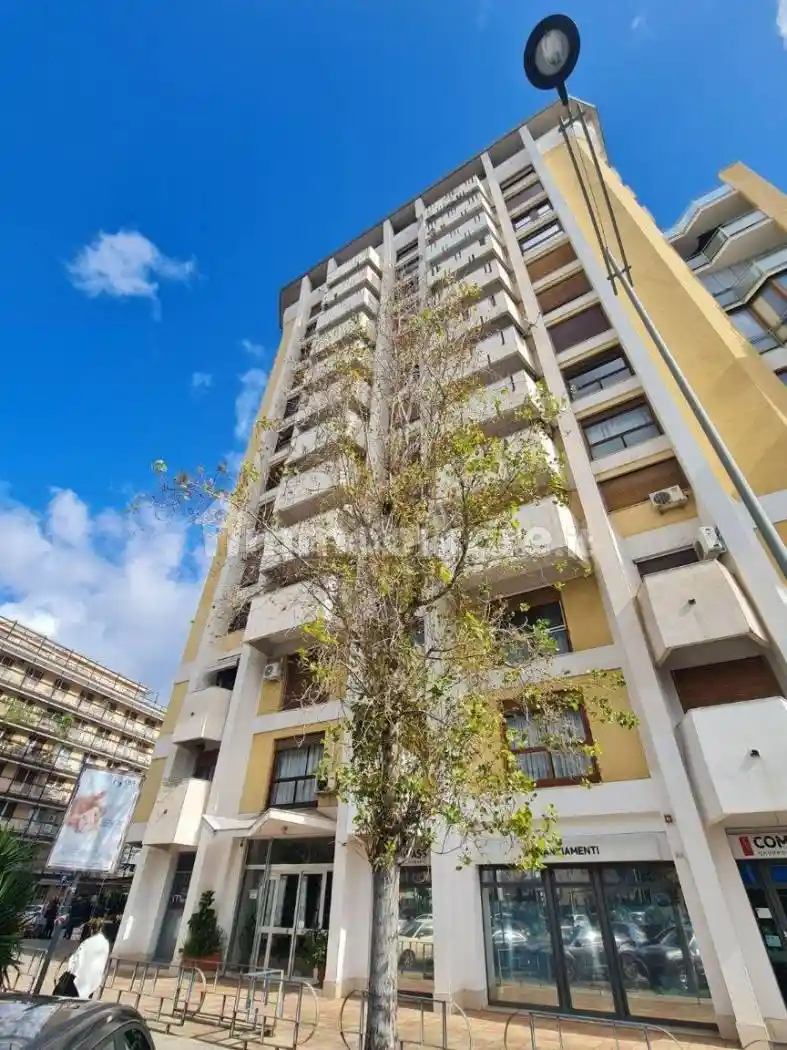 Appartamento in vendita a Palermo