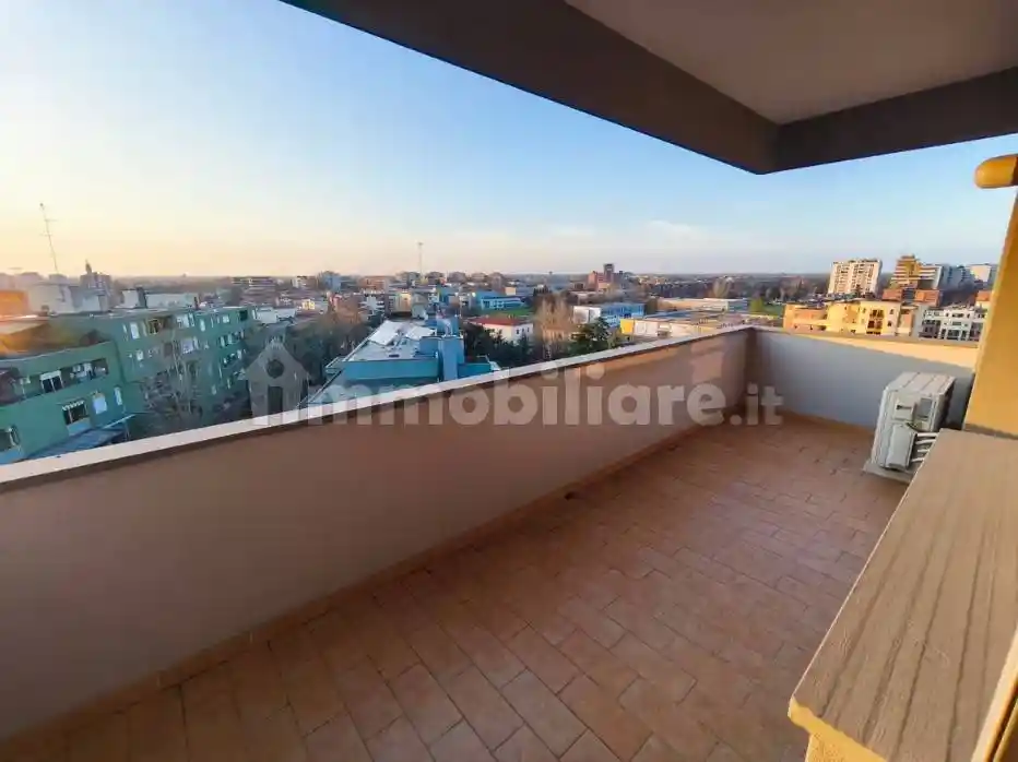 Appartamento in vendita a Modena