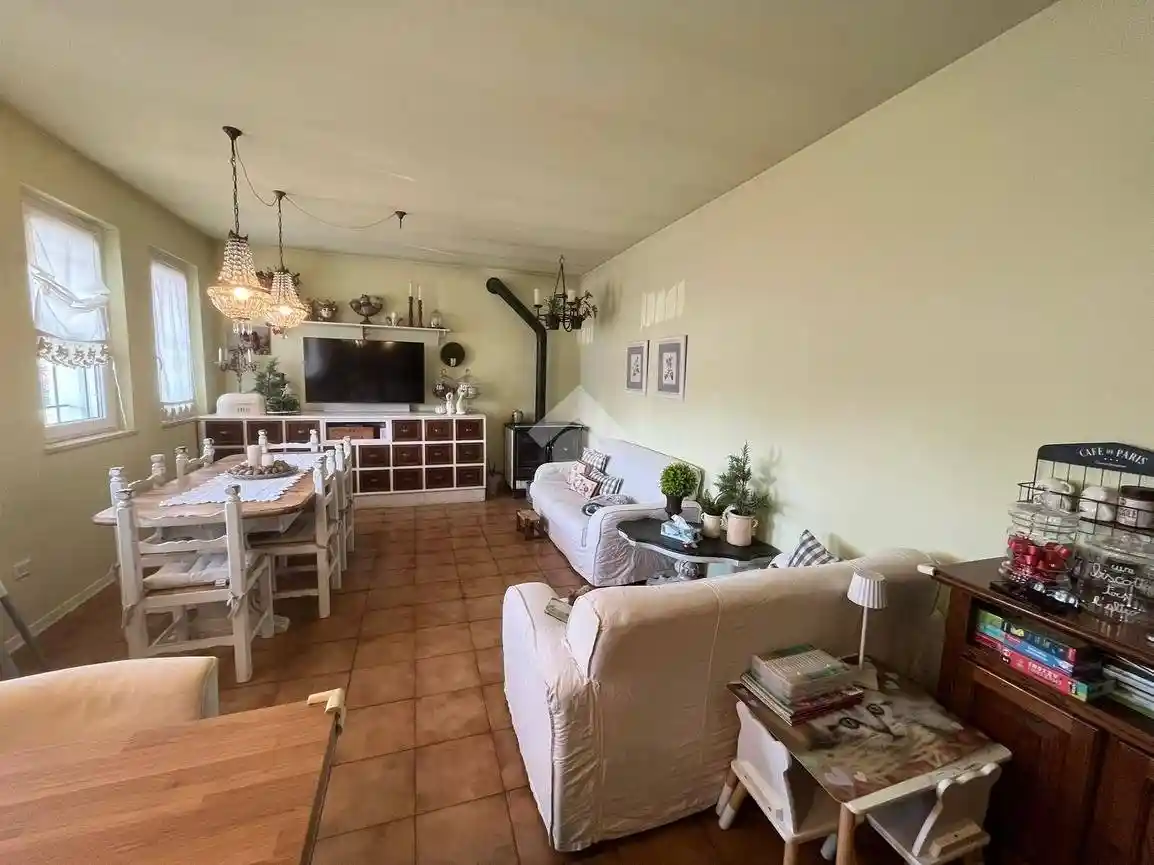 Appartamento in vendita a Fiesse