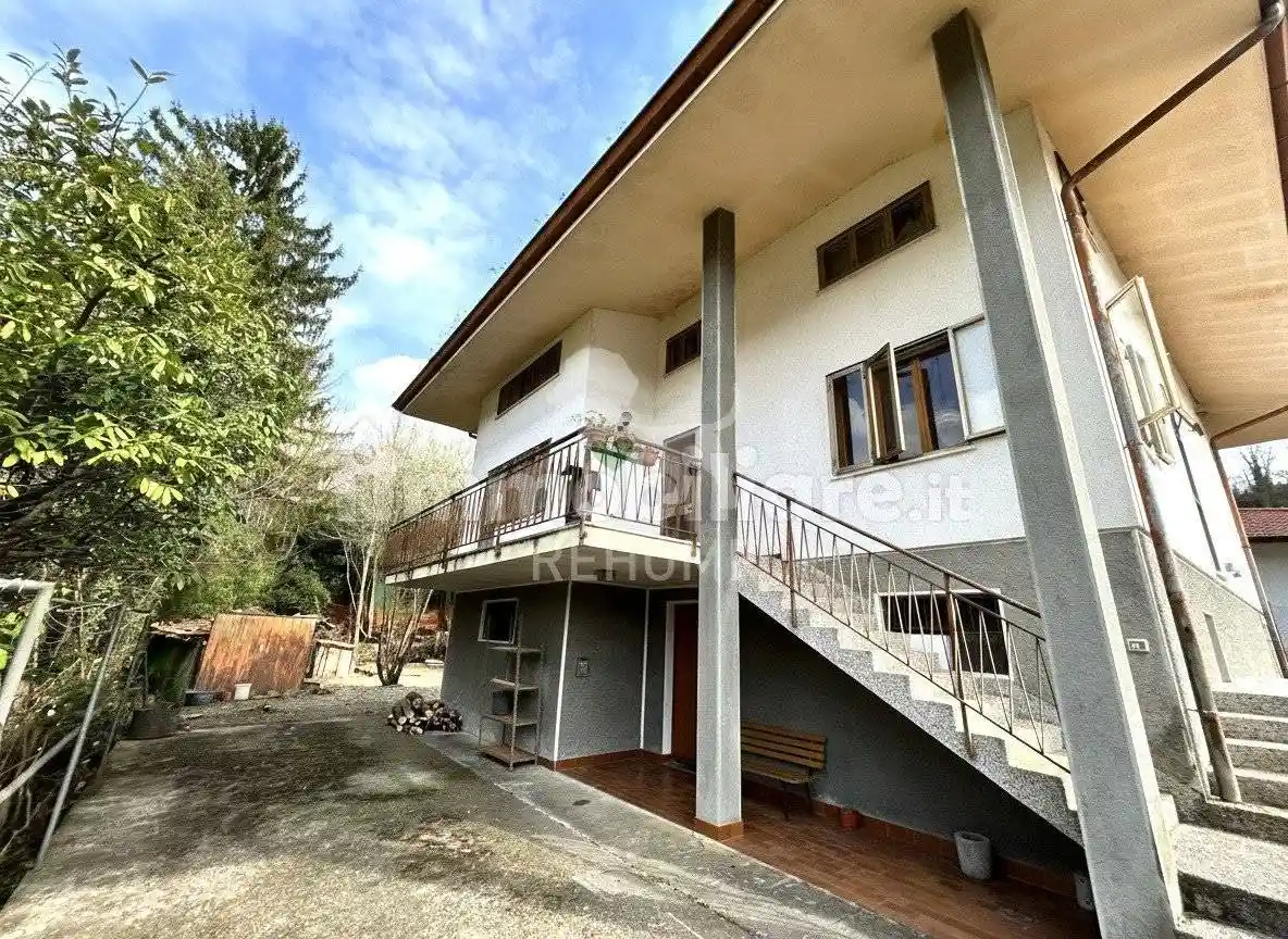 Villa in vendita a Tarcento