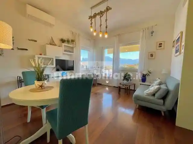 Appartamento in vendita a Camaiore