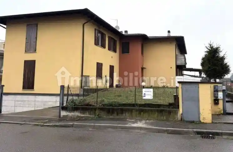 Appartamento in vendita a Offlaga