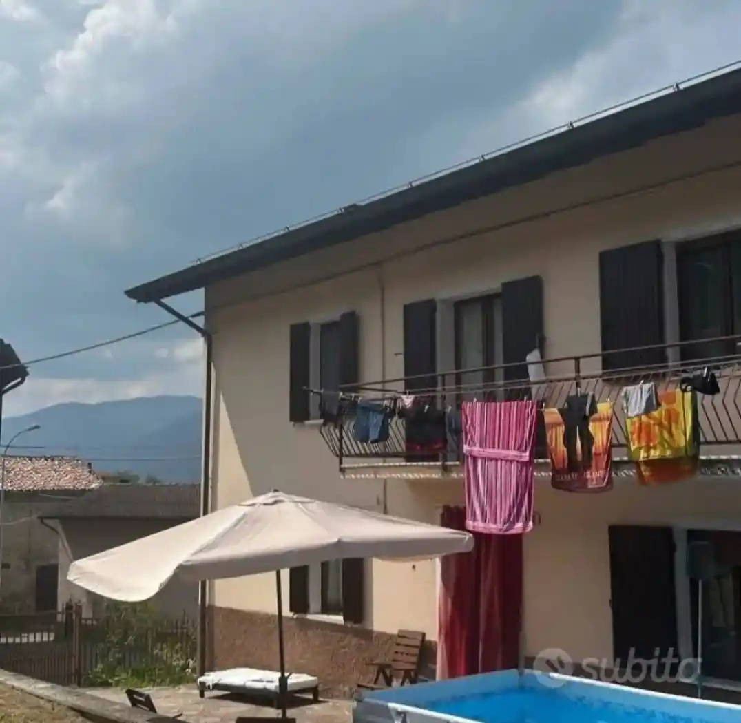 Villa in vendita a Ventasso