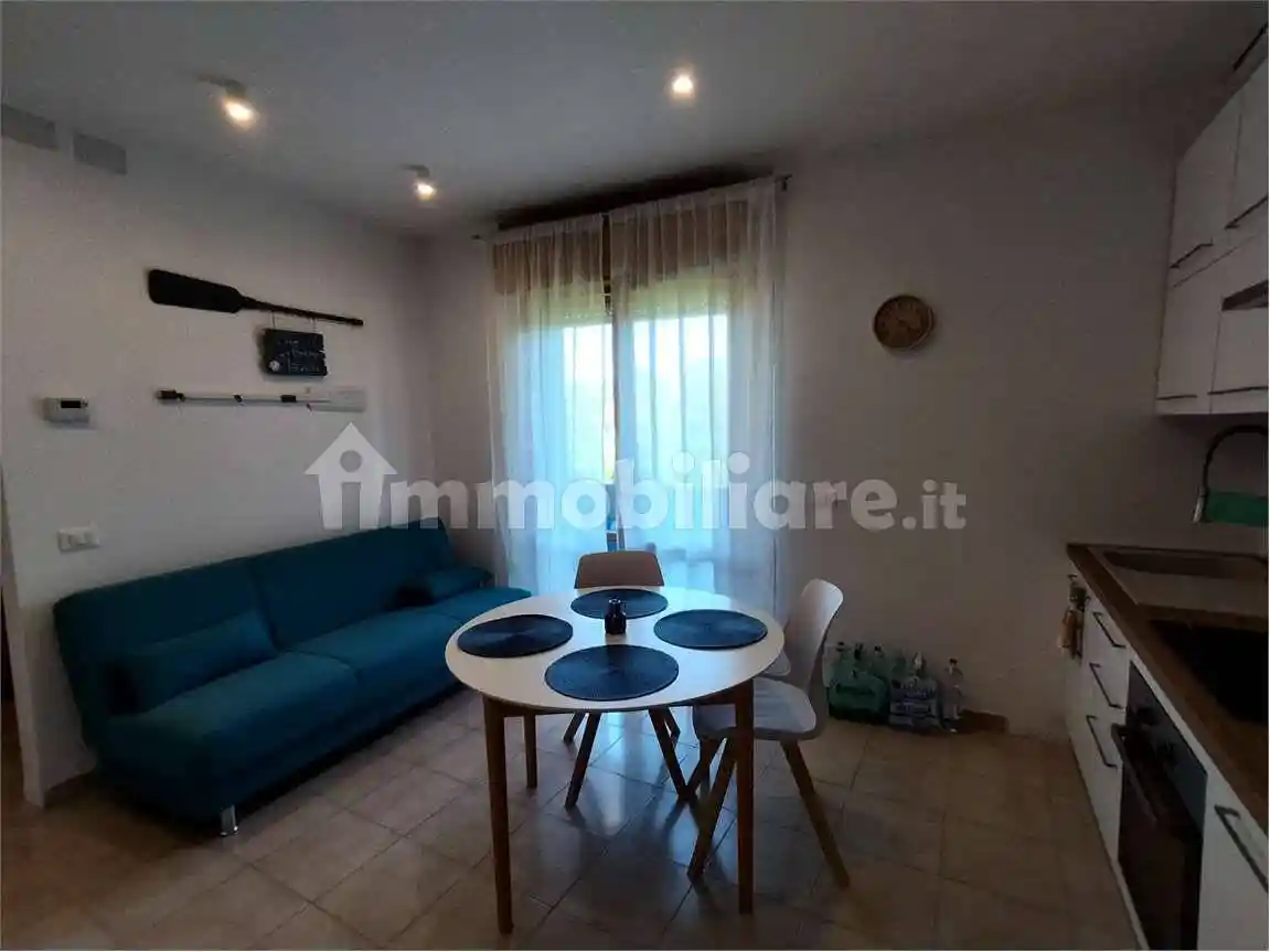Appartamento in affitto a Luni