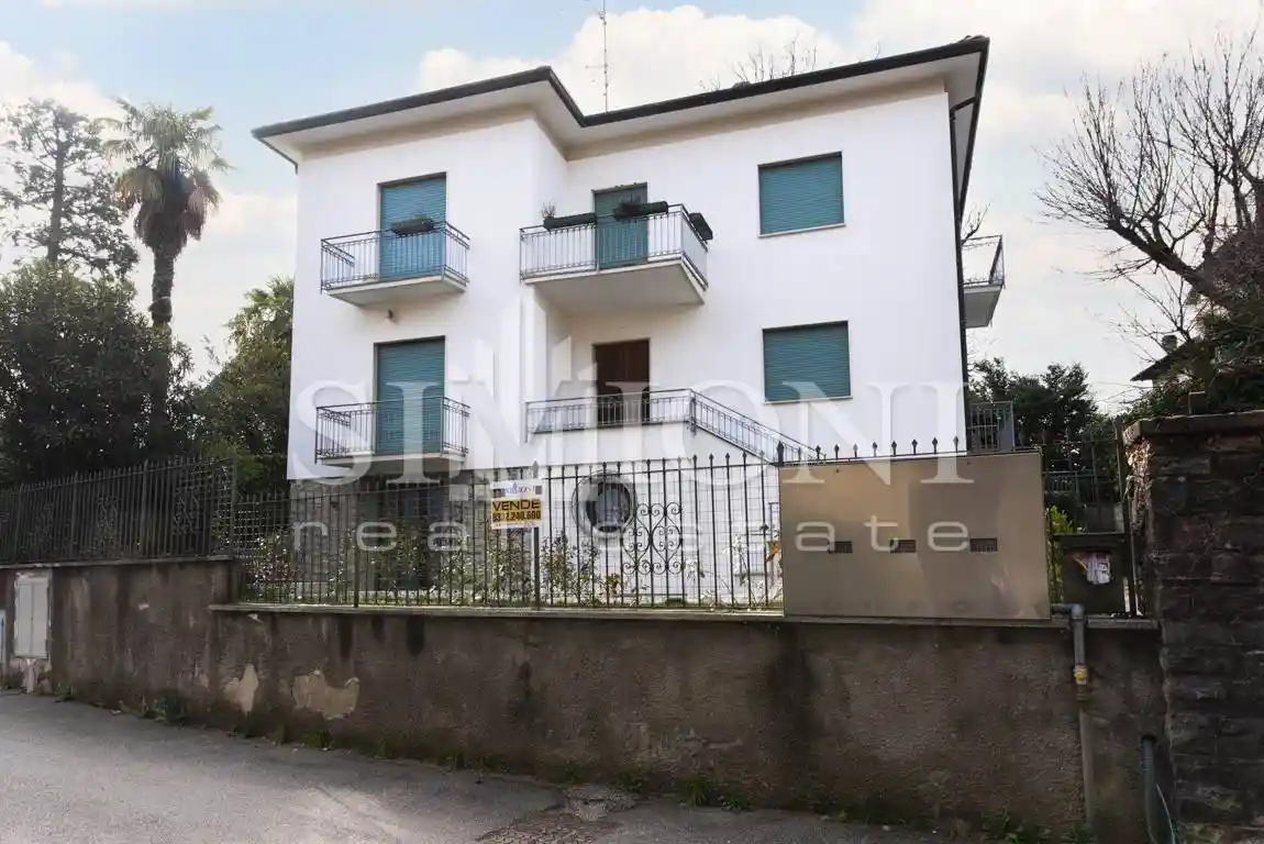 Appartamento in vendita a Varese