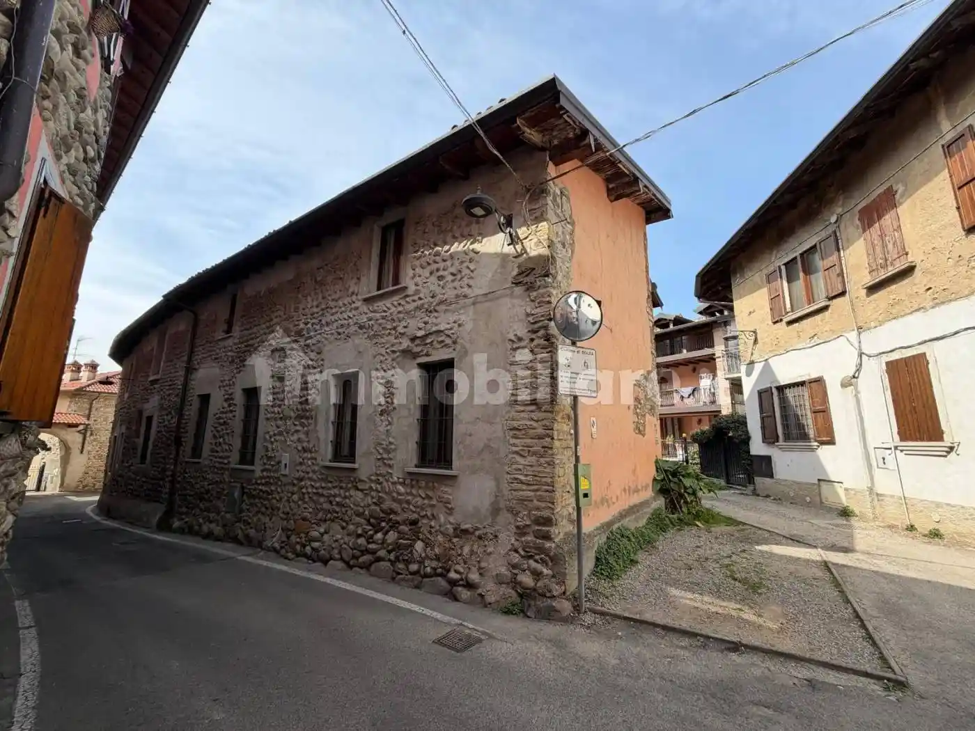 Casa indipendente in vendita a Solza