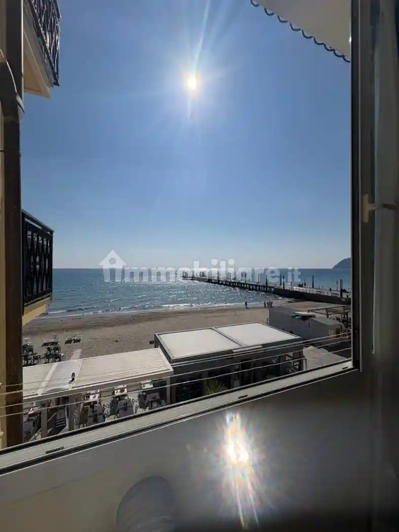 Appartamento in affitto a Alassio