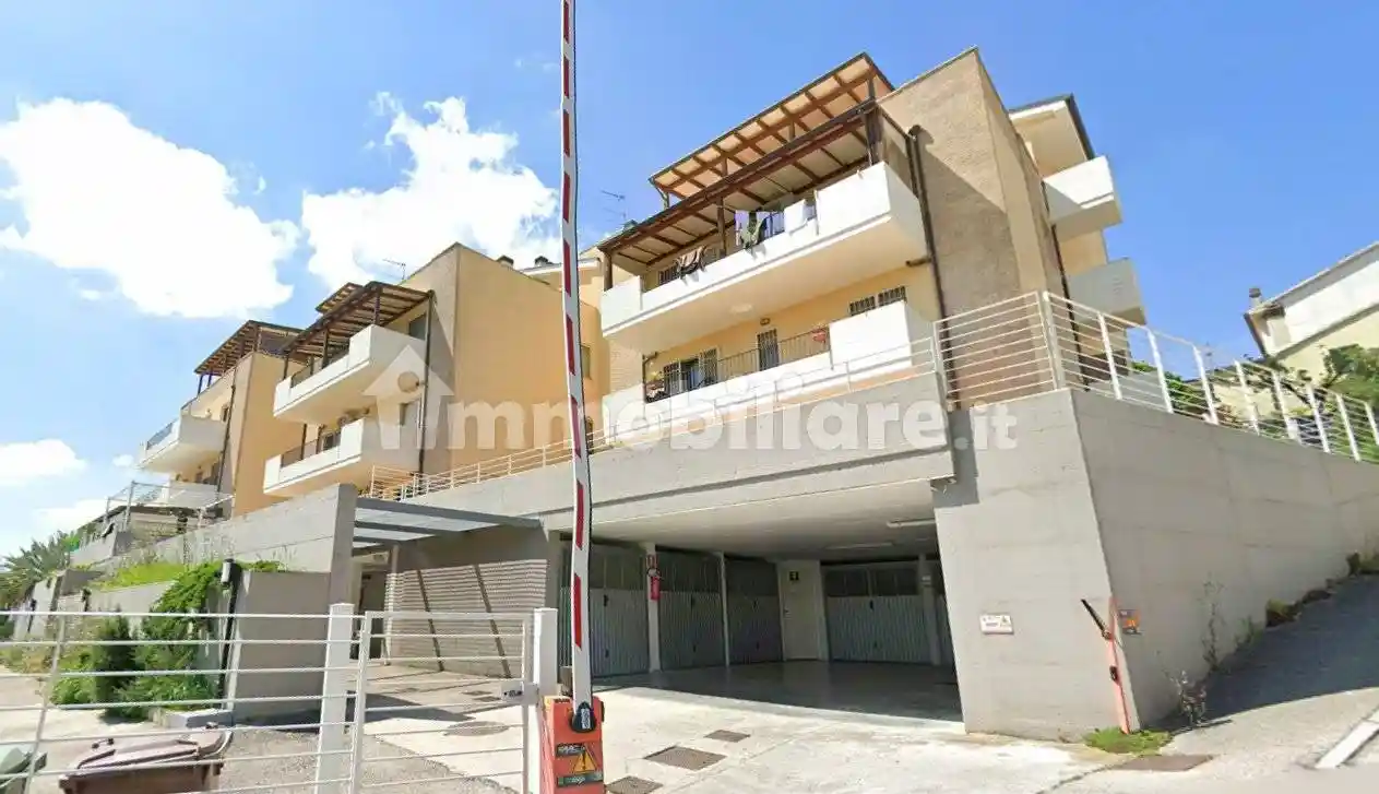 Appartamento in vendita a Trecastelli