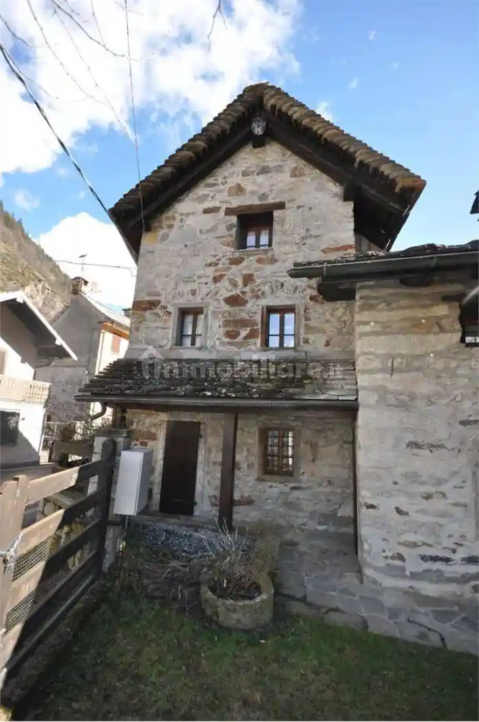 Casa indipendente in vendita a Macugnaga