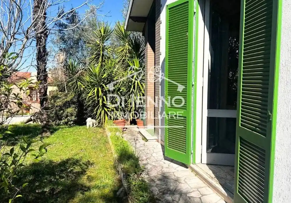 Villa in vendita a Fara in Sabina