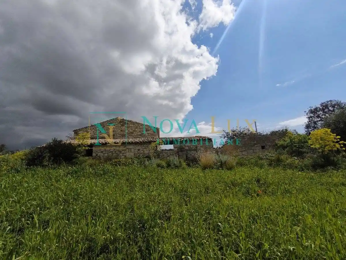 Rustico - Casale in vendita a Ragusa