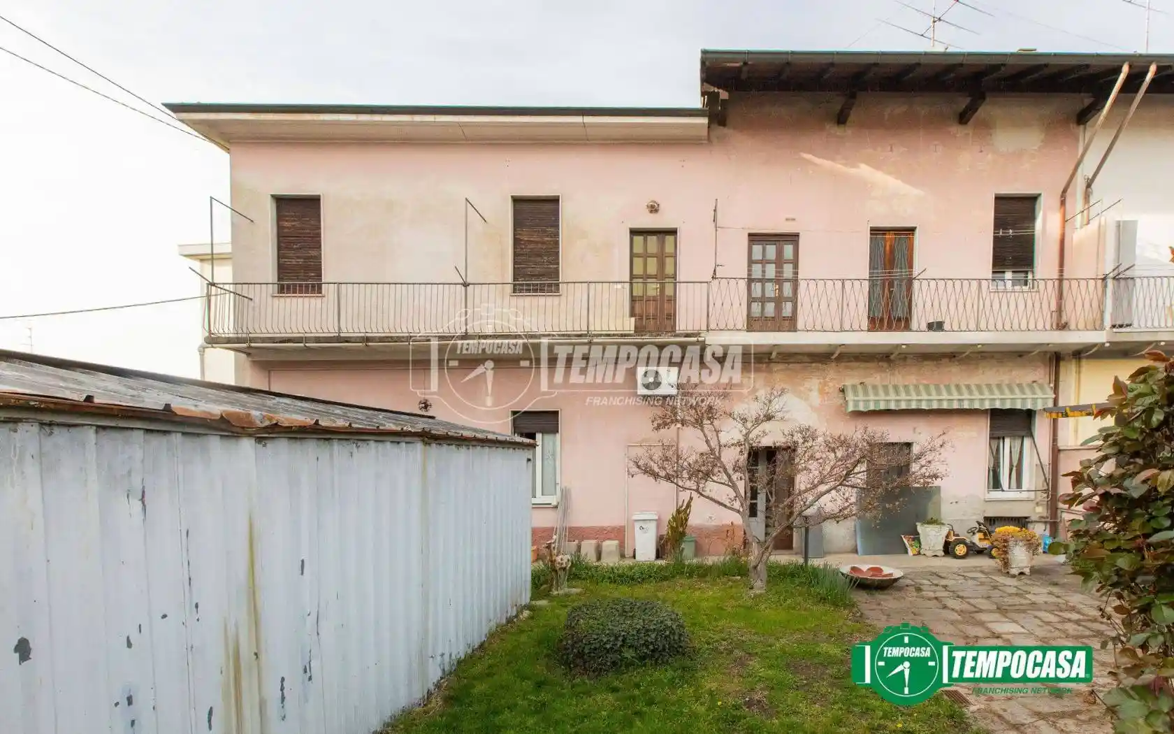 Casa indipendente in vendita a Busto Arsizio