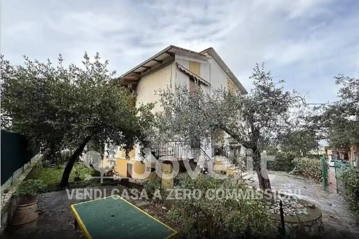 Appartamento in vendita a Paciano