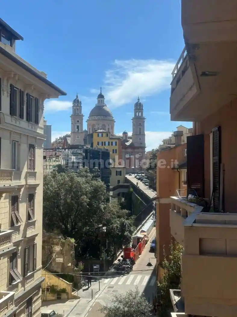 Appartamento in vendita a Genova