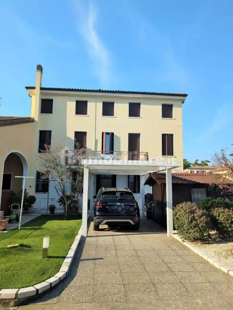 Villetta a schiera - foto 2