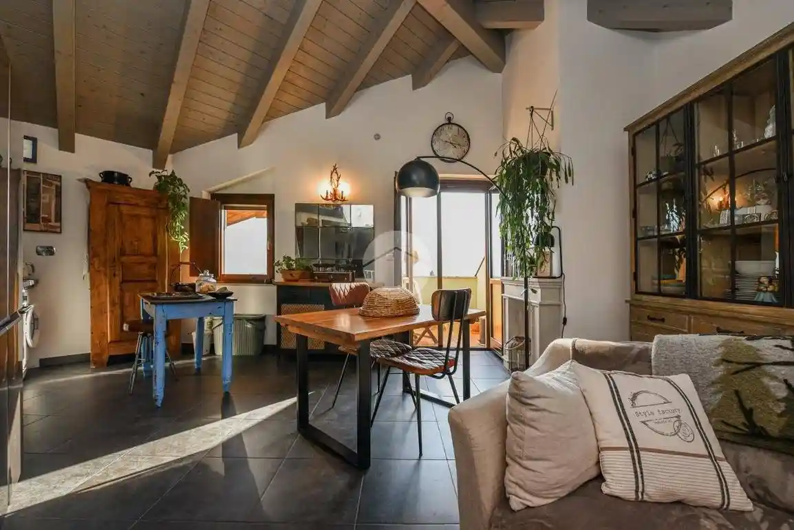 Appartamento in vendita a Coazze