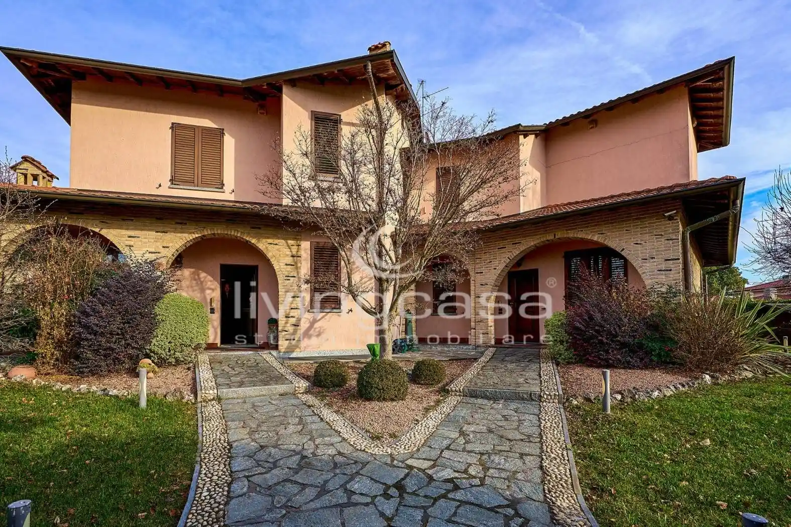 Villa in vendita a Besana in Brianza