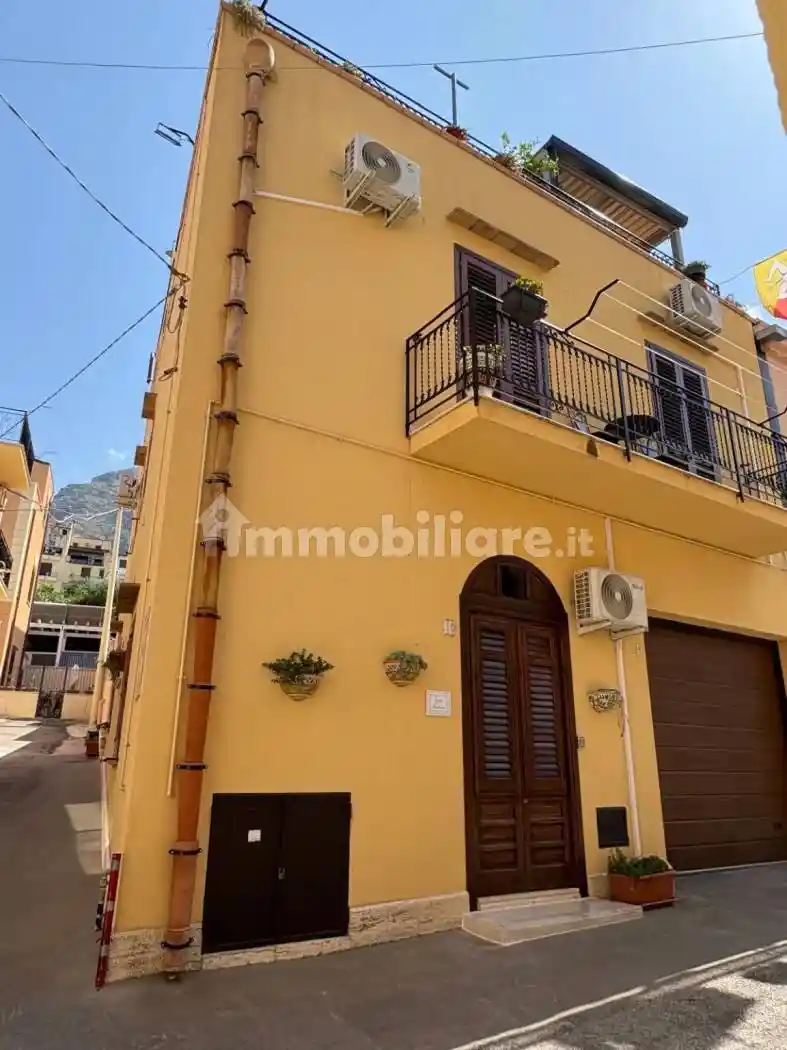 Casa indipendente in vendita a Castellammare del Golfo
