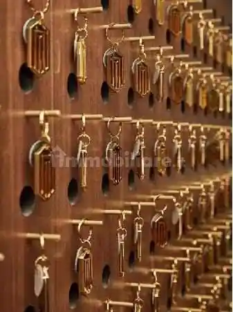 Palazzo - Edificio in vendita a Baveno