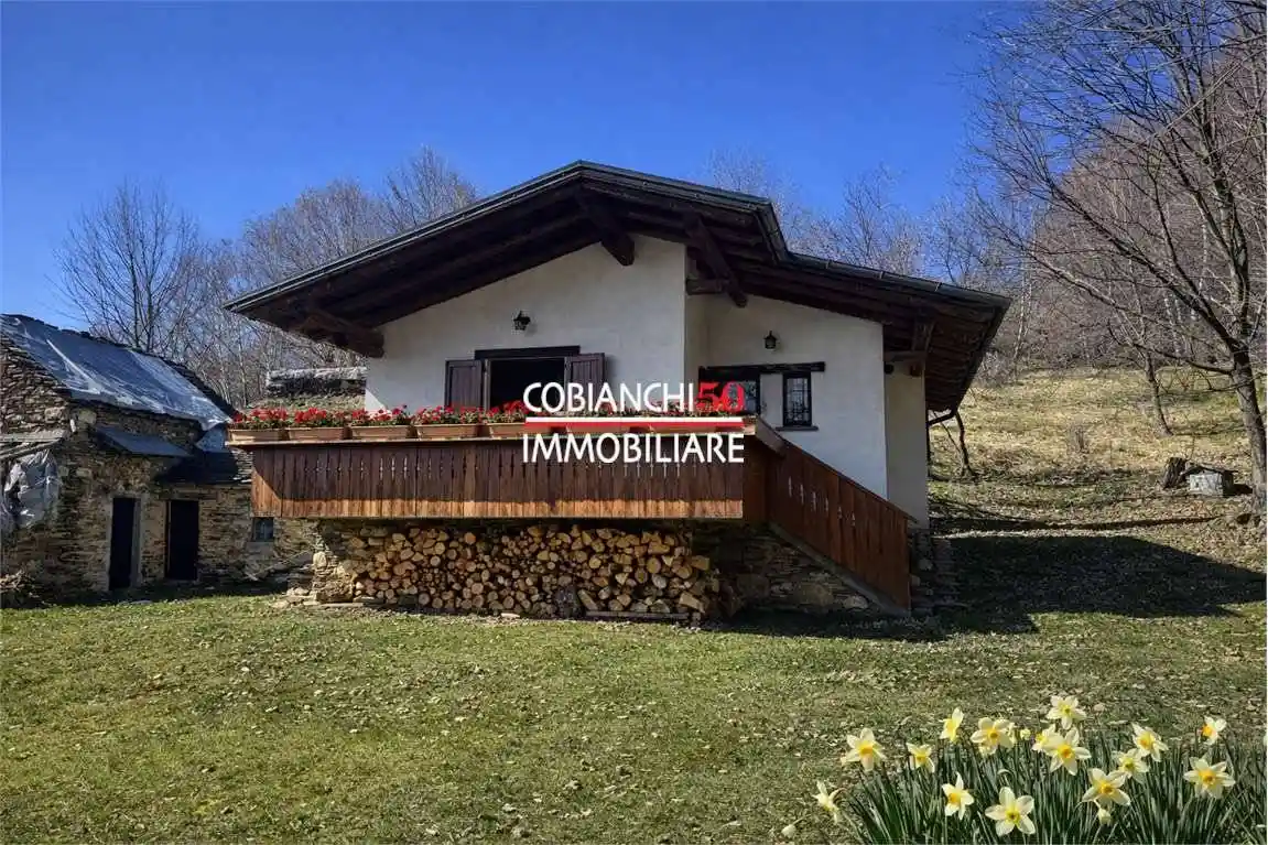 Rustico - Casale in vendita a Caprezzo